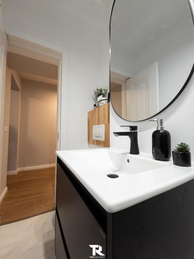 Terra Apartment Suceava Ngoại thất bức ảnh