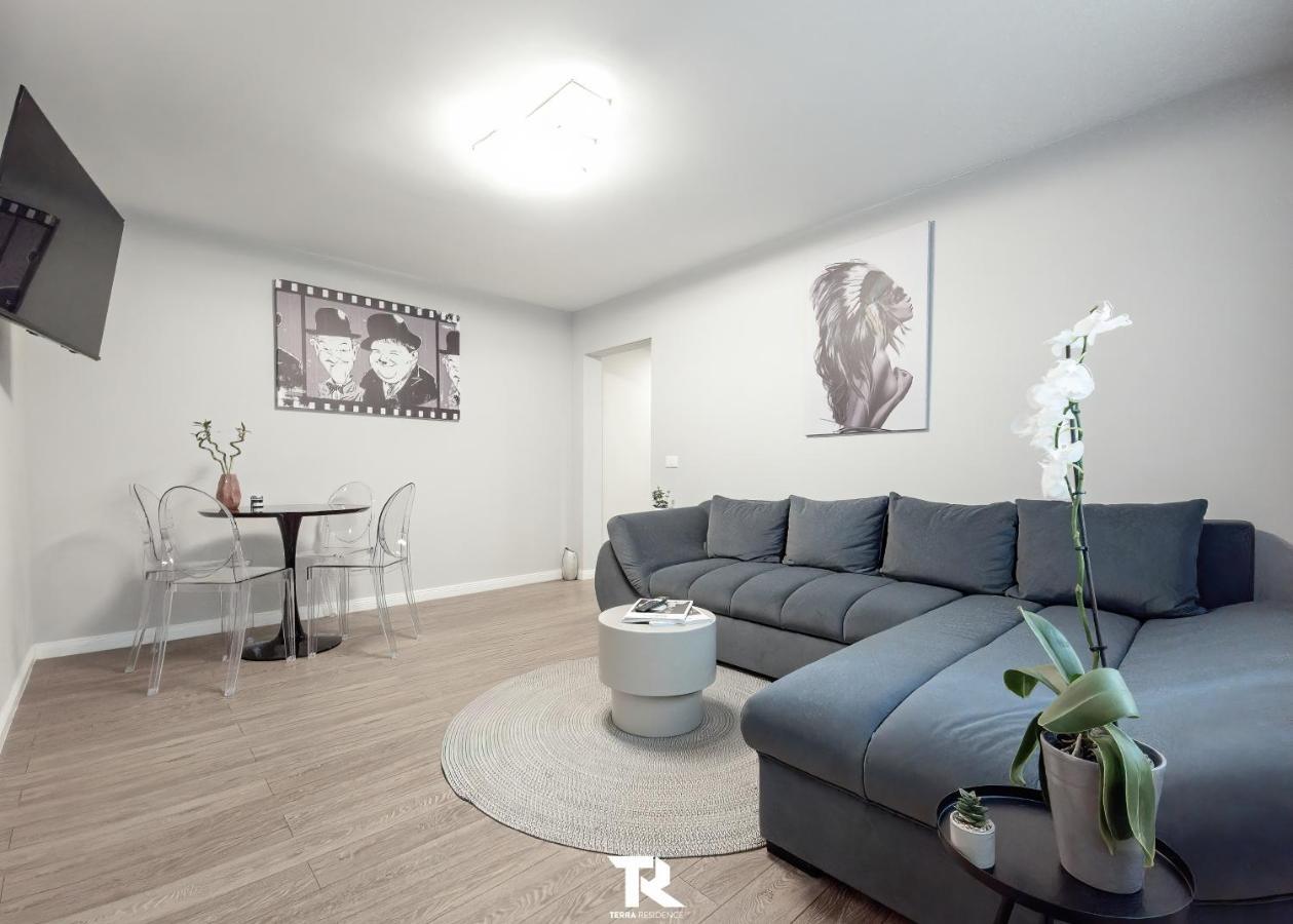 Terra Apartment Suceava Ngoại thất bức ảnh